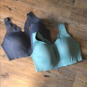 Set of 2 VS sports bras